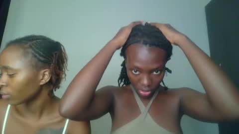 peach_ebonny online show from 04/19/26, 09:06