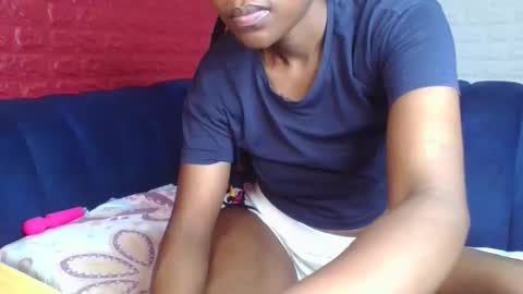 peach_melbah online show from 11/12/25, 08:08