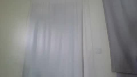 peach_melbah online show from 12/19/25, 11:06