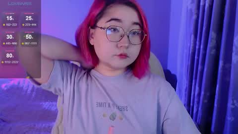 Lilian   online show from 10/13/25, 08:36