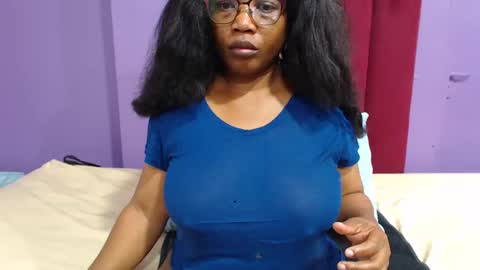 Snapshot of peachassxx chatting on 06/06/26, 05:45 peachy online show from 06/06/26, 05:45