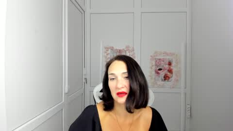 Christina online show from 07/17/26, 12:23