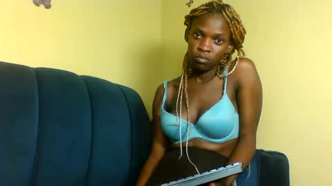 peachie online show from 09/08/25, 09:47