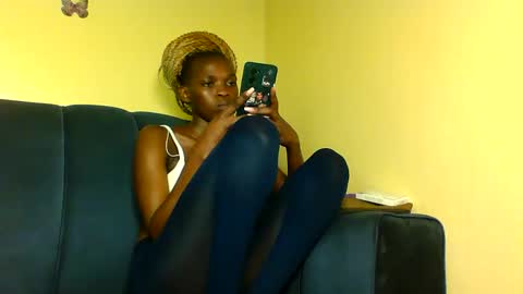 peachie online show from 09/25/25, 07:06