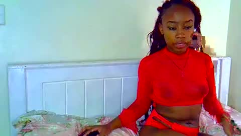 Snapshot of peachyblink chatting on 02/28/26, 09:54 peachyyy online show from 02/28/26, 09:54