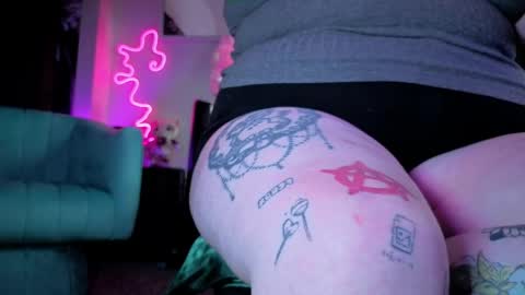 Peachy Nessa online show from 03/20/26, 10:36