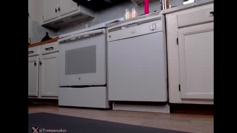 Snapshot of peachypeachgirl chatting on 01/16/25, 04:38 peachypeachgirl online show from 01/16/25, 04:38