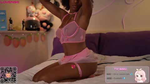 peachypeachgirl online show from 11/27/25, 12:46