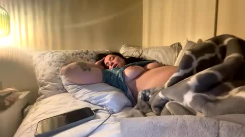 PeachyObsession online show from 04/06/26, 05:19