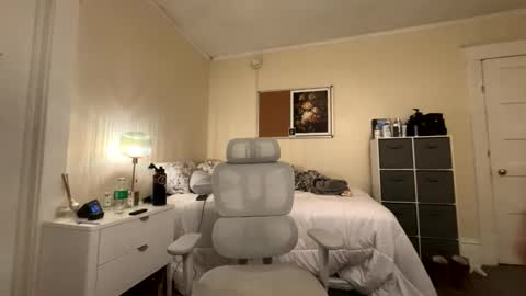 PeachyObsession online show from 04/07/26, 01:50