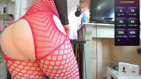 Help me to reach 200 thumbs up  online show from 12/20/24, 11:21