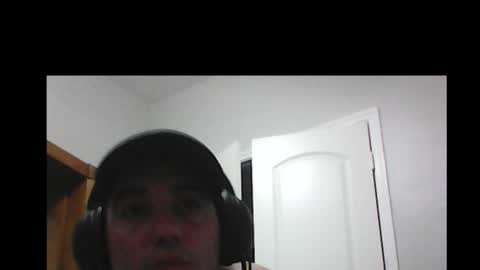 Snapshot of peachz_n_cream chatting on 12/28/24, 12:13 peachz_n_cream online show from 12/28/24, 12:13