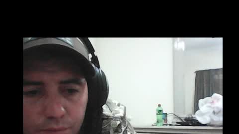 Snapshot of peachz_n_cream chatting on 12/29/24, 01:02 peachz_n_cream online show from 12/29/24, 01:02