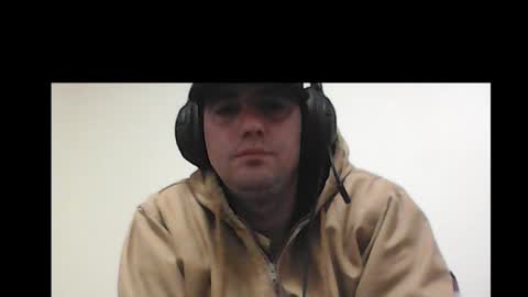 Snapshot of peachz_n_cream chatting on 03/10/25, 04:28 peachz_n_cream online show from 03/10/25, 04:28