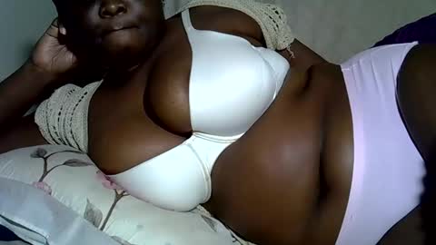 Keci online show from 10/24/25, 01:29