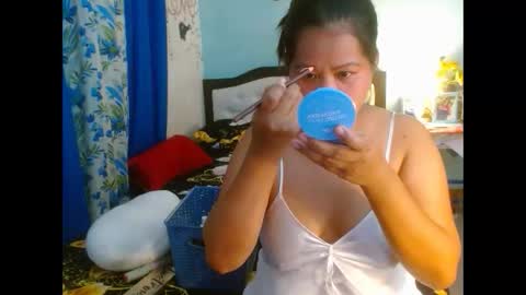 pearlaofasia21 online show from 11/26/25, 08:48