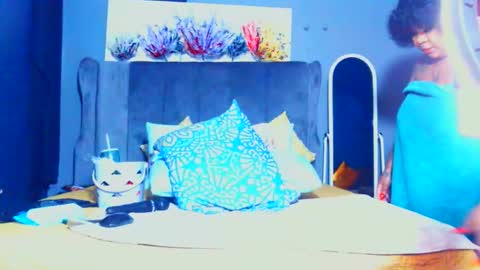 Pearl online show from 09/23/25, 03:37