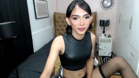 Pearl online show from 02/02/25, 09:23