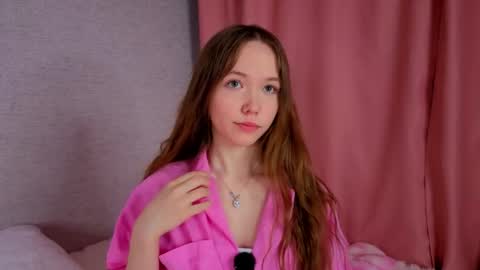 Snapshot of pearly_peach_ chatting on 04/26/26, 06:16 pearly_peach_ online show from 04/26/26, 06:16