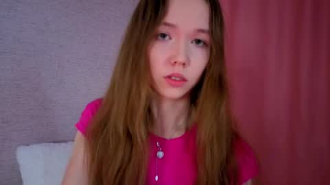 Snapshot of pearly_peach_ chatting on 05/03/26, 04:13 pearly_peach_ online show from 05/03/26, 04:13