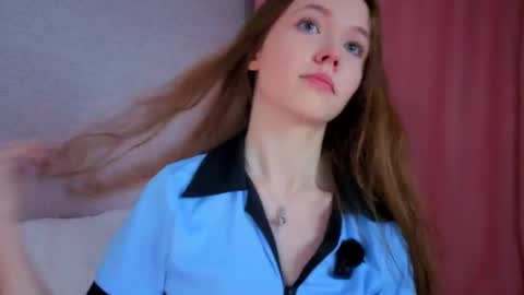 Snapshot of pearly_peach_ chatting on 05/04/26, 06:04 pearly_peach_ online show from 05/04/26, 06:04