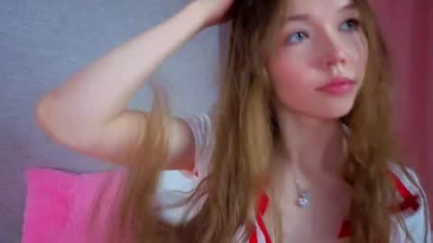 Snapshot of pearly_peach_ chatting on 05/09/26, 06:13 pearly_peach_ online show from 05/09/26, 06:13