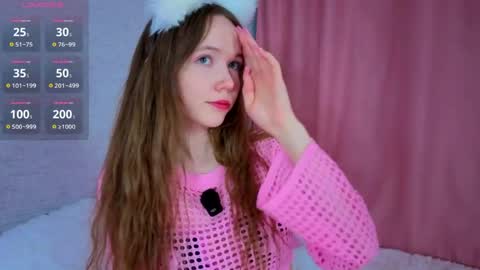 Snapshot of pearly_peach_ chatting on 05/26/26, 06:15 pearly_peach_ online show from 05/26/26, 06:15