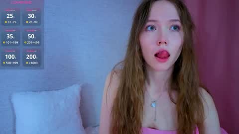 Snapshot of pearly_peach_ chatting on 06/04/26, 06:14 pearly_peach_ online show from 06/04/26, 06:14