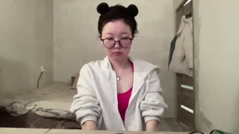 Snapshot of pebblewink chatting on 07/27/26, 10:22 pebblewink online show from 07/27/26, 10:22