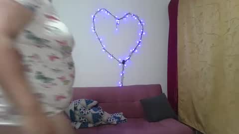 Snapshot of pecadodulce chatting on 12/19/24, 03:51 pecadodulce online show from 12/19/24, 03:51