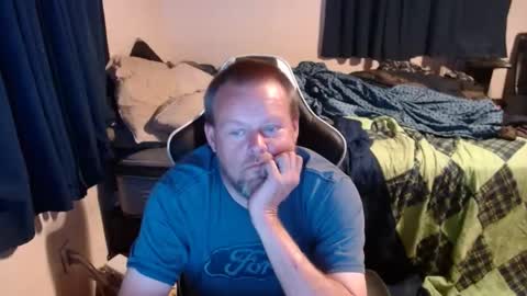 Snapshot of pecker40 chatting on 12/04/24, 03:37 pecker40 online show from 12/04/24, 03:37