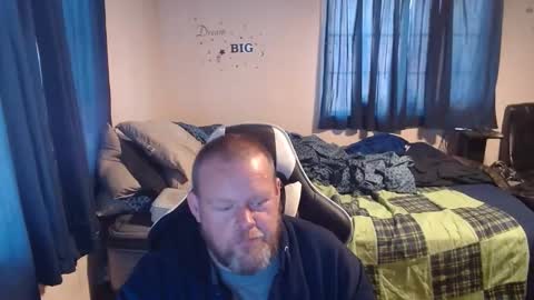 Snapshot of pecker40 chatting on 01/04/25, 05:26 pecker40 online show from 01/04/25, 05:26