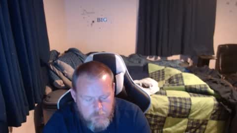 Snapshot of pecker40 chatting on 01/28/25, 02:11 pecker40 online show from 01/28/25, 02:11
