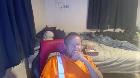 Snapshot of pecker40 chatting on 05/19/26, 12:38 pecker40 online show from 05/19/26, 12:38