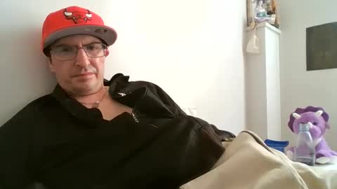 Snapshot of pedro3xxx chatting on 06/04/26, 09:48 pedro3xxx online show from 06/04/26, 09:48