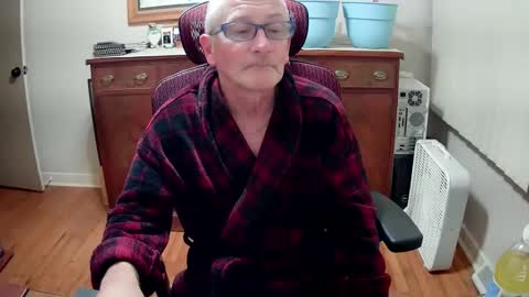 Snapshot of peepingmale chatting on 12/08/24, 11:29 peepingmale online show from 12/08/24, 11:29