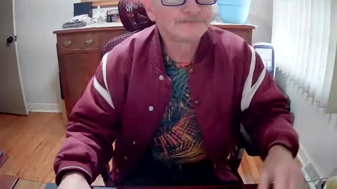 Snapshot of peepingmale chatting on 02/08/25, 02:27 peepingmale online show from 02/08/25, 02:27