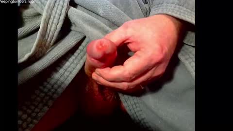 Snapshot of peepingtom66 chatting on 11/16/25, 03:17 peepingtom66 online show from 11/16/25, 03:17