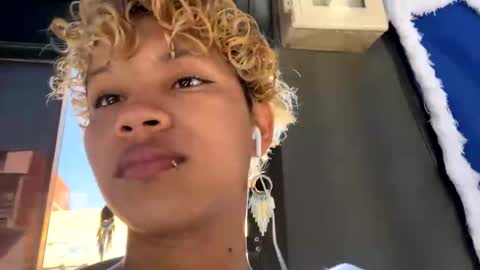 peggy-funn online show from 01/15/25, 02:13