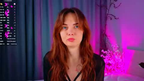 Snapshot of peggyhodges chatting on 10/13/25, 07:58 LisaDrako online show from 10/13/25, 07:58