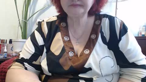 Snapshot of peggysoft chatting on 04/30/26, 11:05 PeggySoft online show from 04/30/26, 11:05