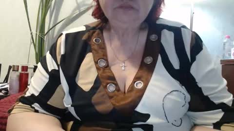 Snapshot of peggysoft chatting on 05/12/26, 06:27 PeggySoft online show from 05/12/26, 06:27