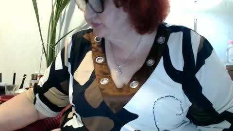 Snapshot of peggysoft chatting on 05/28/26, 07:11 PeggySoft online show from 05/28/26, 07:11