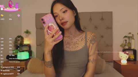 Snapshot of peisinoe_____ chatting on 02/16/26, 10:06 Kris online show from 02/16/26, 10:06