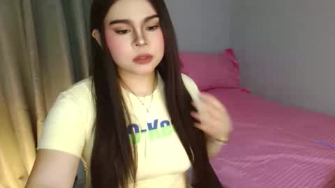 Snapshot of pemperut chatting on 04/10/26, 10:42 pemperut online show from 04/10/26, 10:42