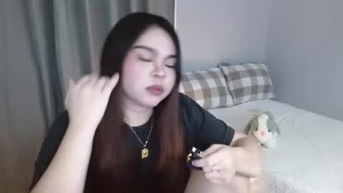 Snapshot of pemperut chatting on 04/19/26, 03:22 pemperut online show from 04/19/26, 03:22