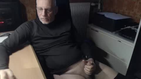 Pemue65 online show from 03/16/26, 05:44