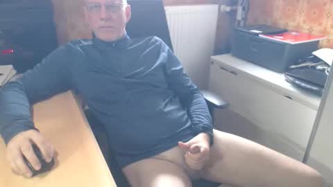 Pemue65 online show from 04/21/26, 07:03