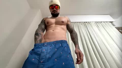 Snapshot of penebunny chatting on 12/16/25, 05:01 penebunny online show from 12/16/25, 05:01