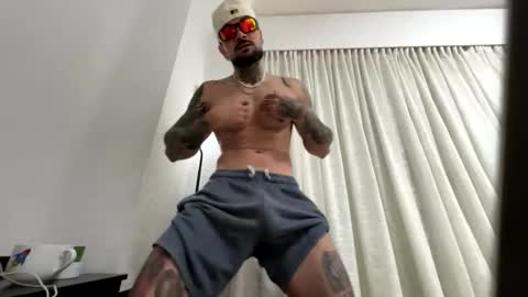 Snapshot of penebunny chatting on 12/18/25, 07:47 penebunny online show from 12/18/25, 07:47